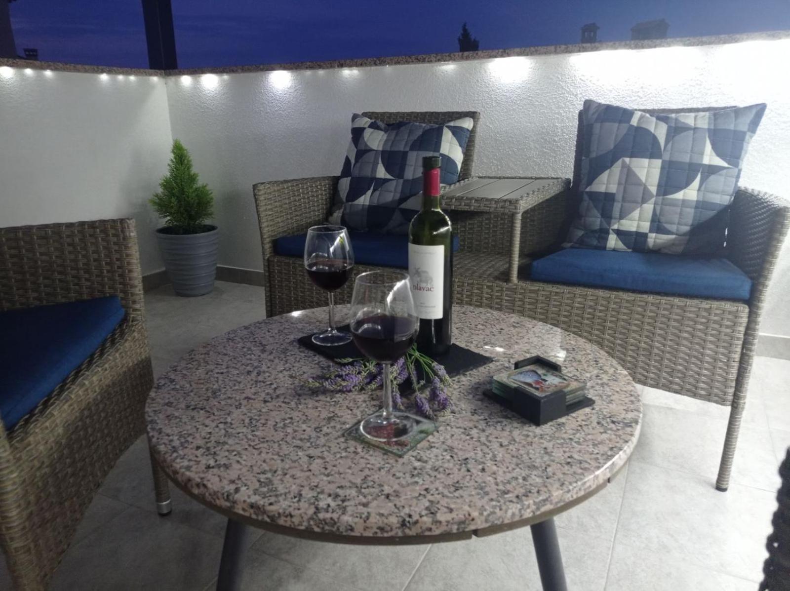 Studio Apartman Sky Rovinj Eksteriør billede