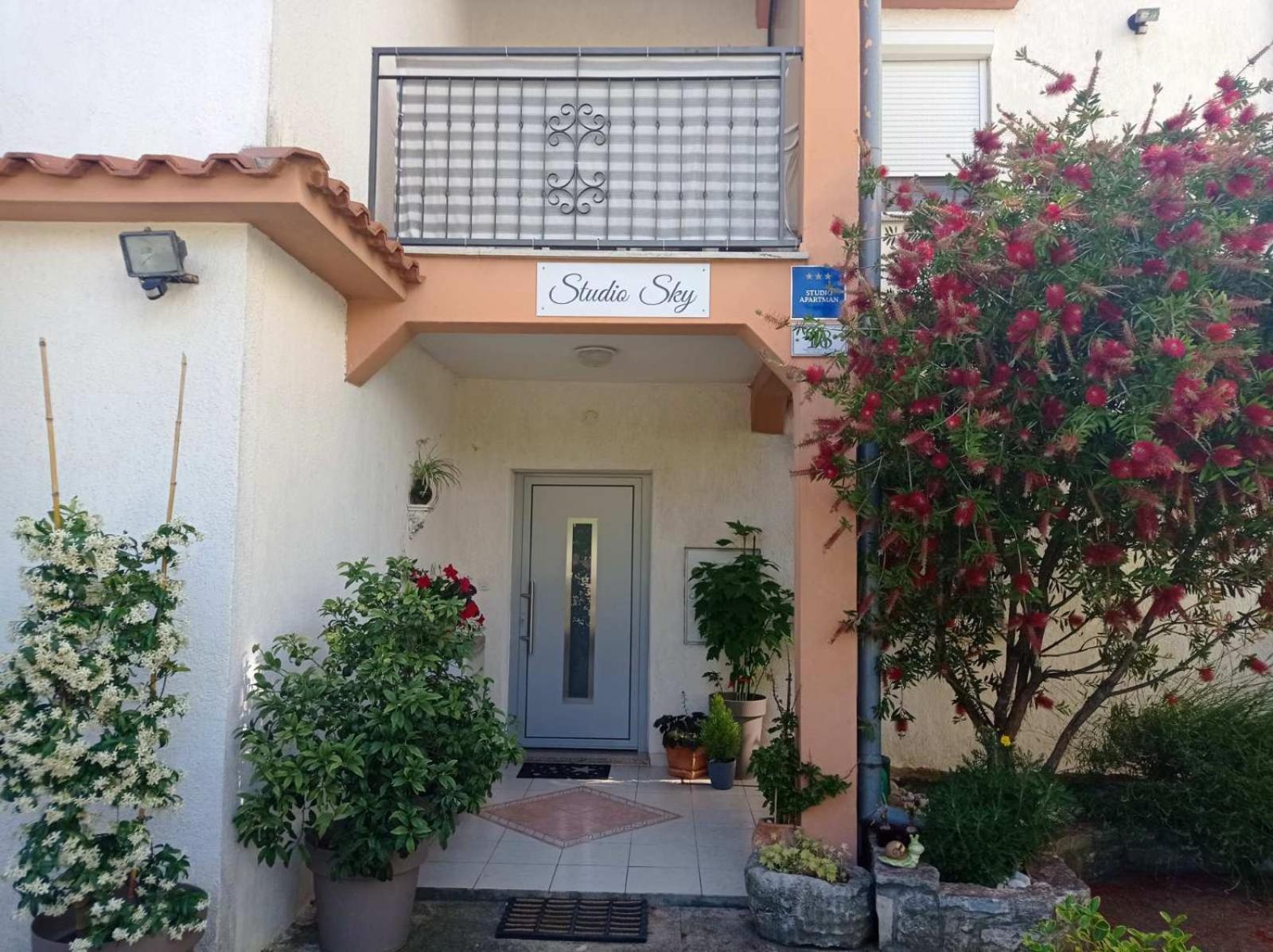 Studio Apartman Sky Rovinj Eksteriør billede